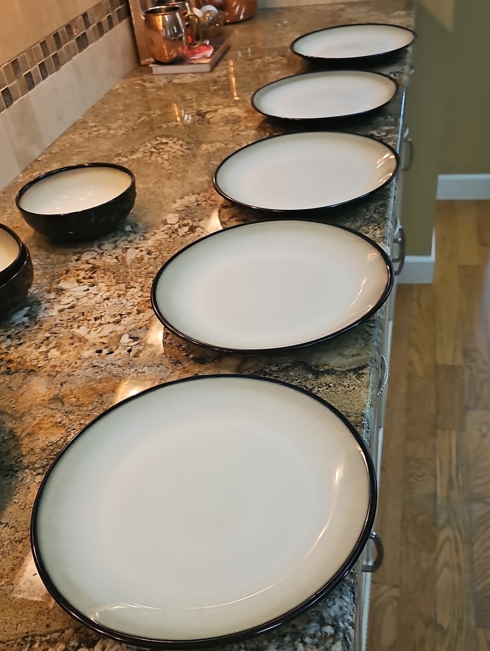 Sango china  #4932 Cream Dinner Plates with Dark Brown Rim - Set of 5